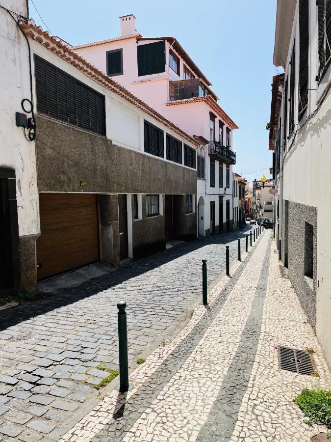 Lovely 2-Bedroom Rental Unit In Historic Funchal Exteriör bild